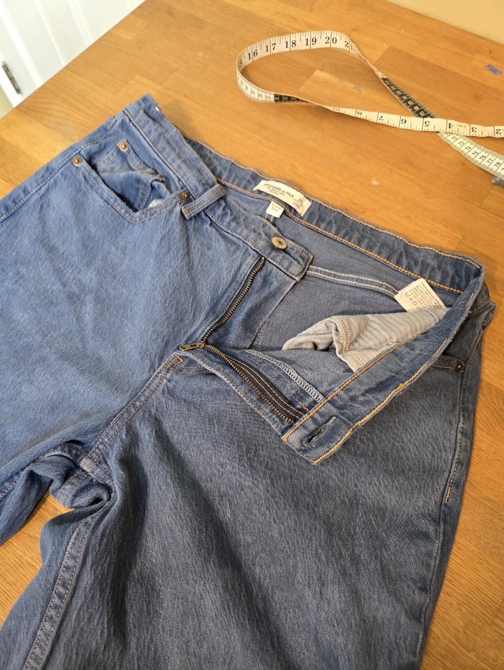 Abercrombie & Fitch Curve Love The '90s Straight Mid Rise Jean 31XL - Picture 8 of 13
